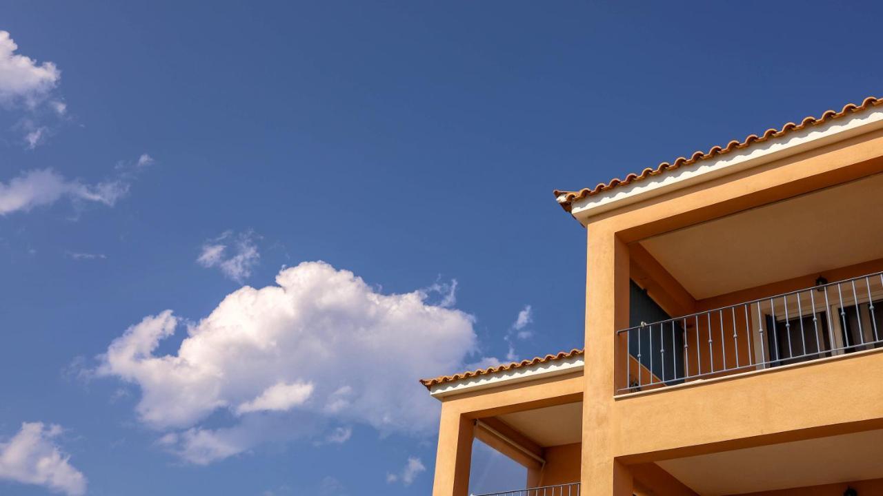 Niovi Seaview Apartments アイイ・アポストロ エクステリア 写真