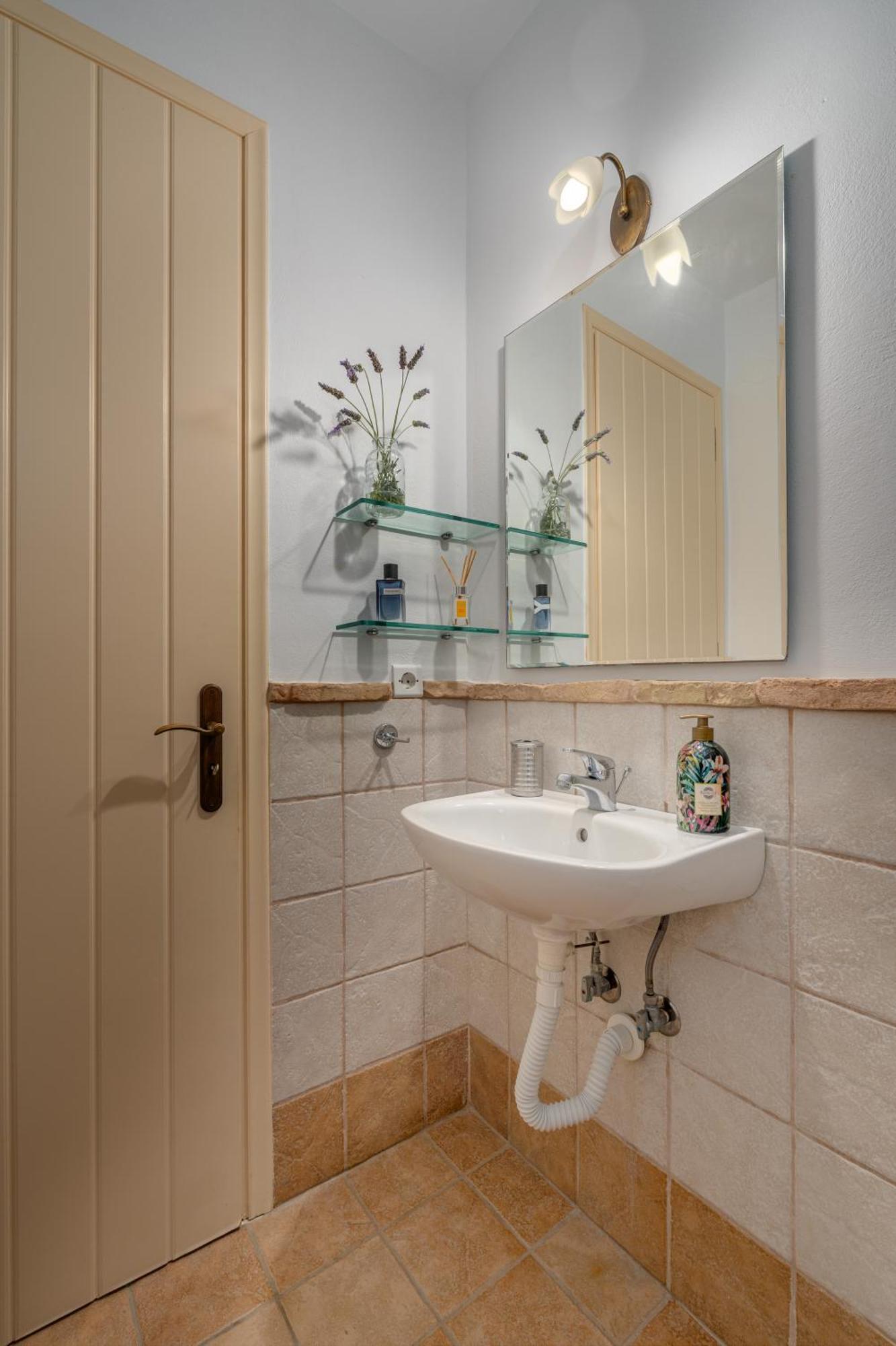Niovi Seaview Apartments アイイ・アポストロ エクステリア 写真