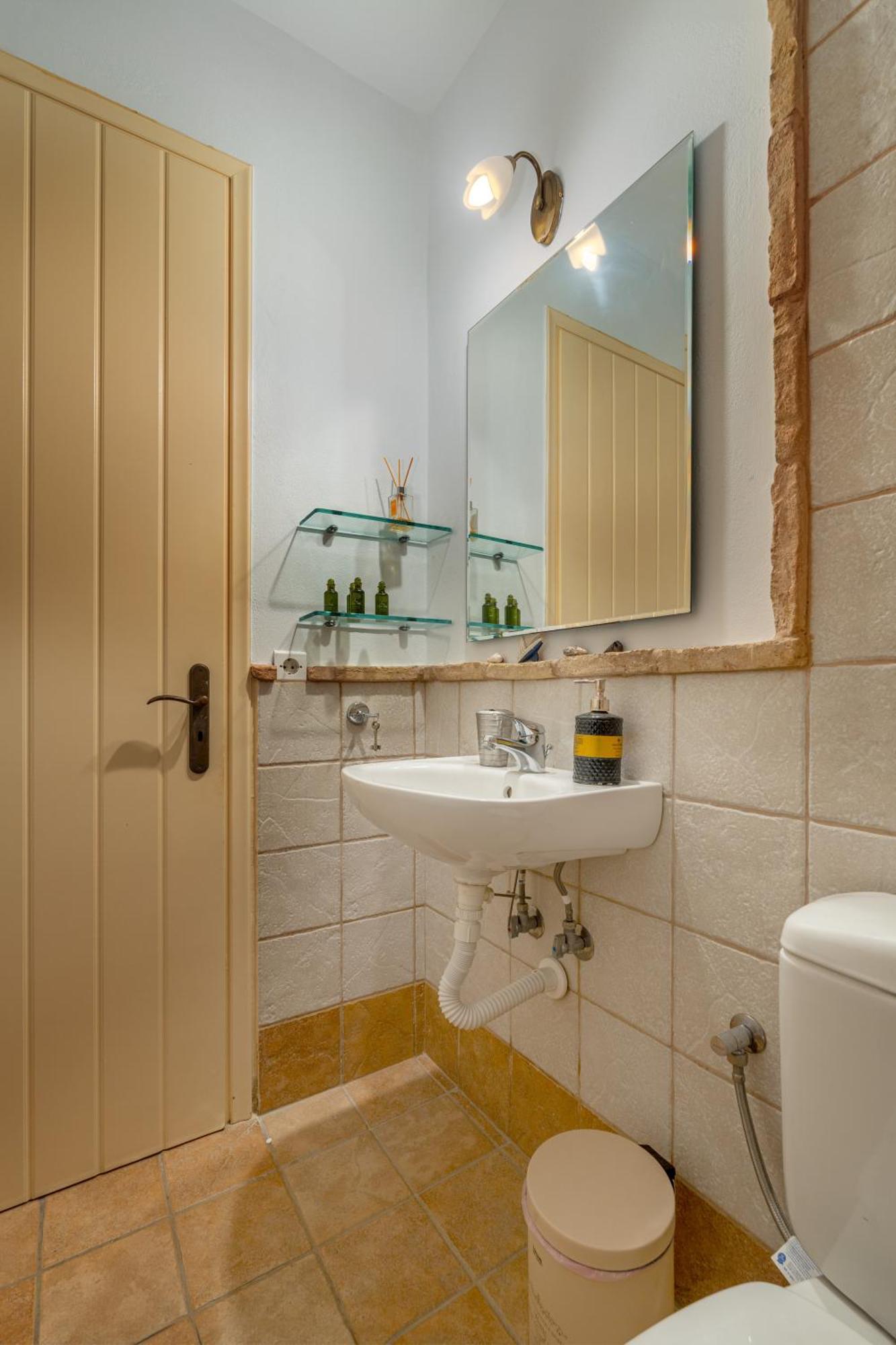 Niovi Seaview Apartments アイイ・アポストロ エクステリア 写真