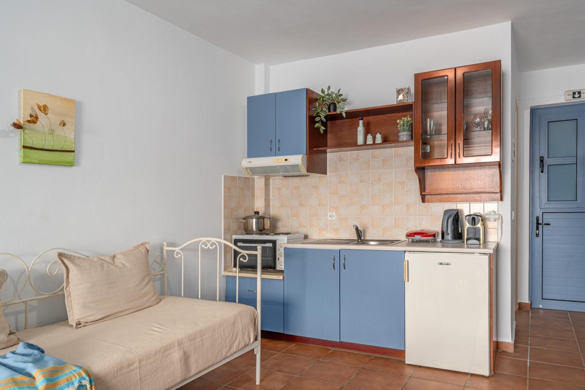 Niovi Seaview Apartments アイイ・アポストロ エクステリア 写真