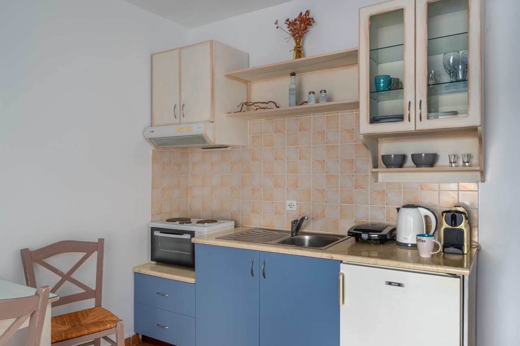 Niovi Seaview Apartments アイイ・アポストロ エクステリア 写真