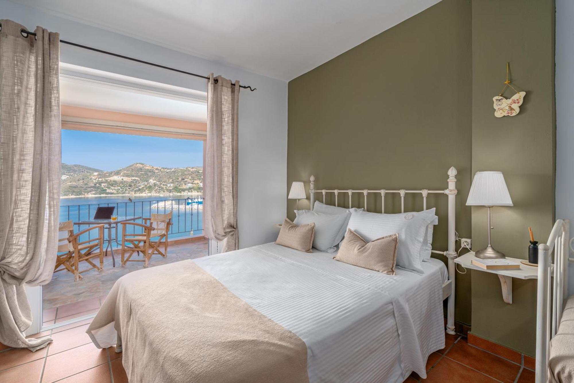 Niovi Seaview Apartments アイイ・アポストロ エクステリア 写真